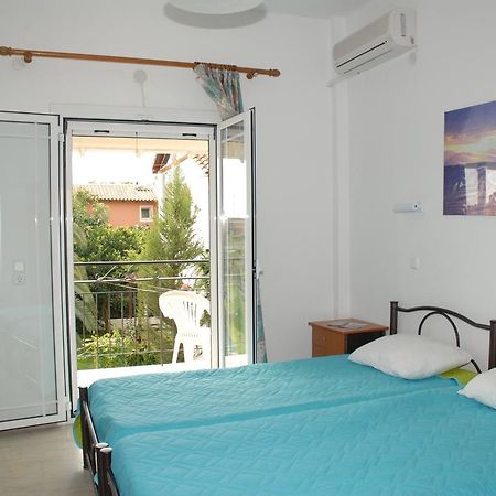 Apollo Hotel Kavos Exterior photo